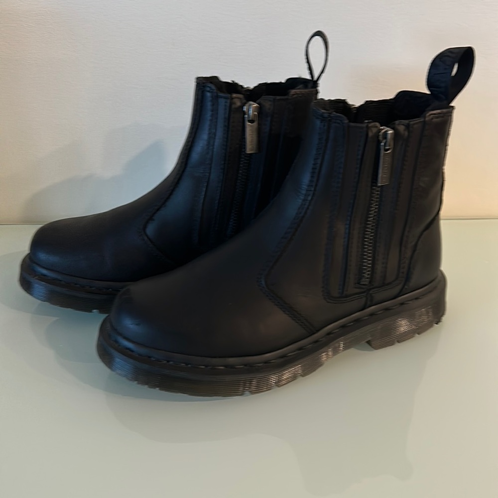 Dr Martens size 7 zip up boots